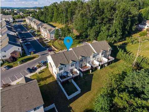 318 Sapphire Drive Harrisonburg VA 22801