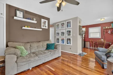 180 Sunset Drive Dayton VA 22821