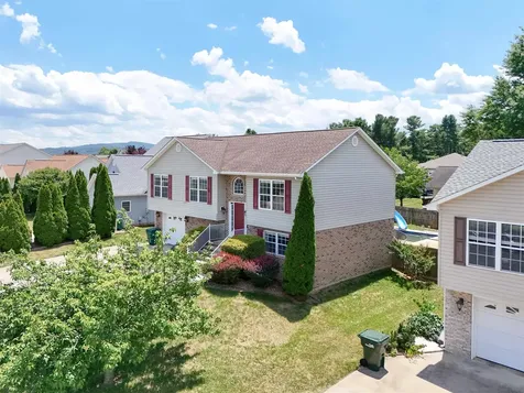 2408 Monroe Street Waynesboro VA 22980
