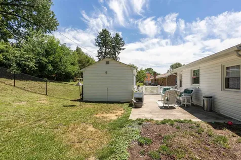 2513 Knollwood Drive Staunton VA 24401