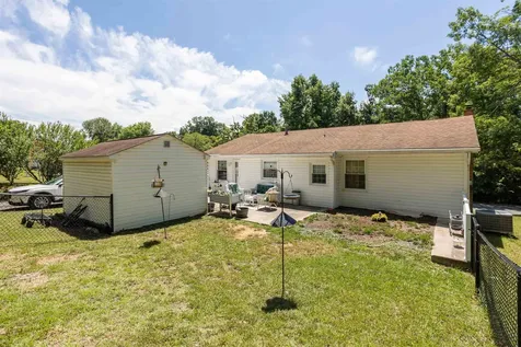 2513 Knollwood Drive Staunton VA 24401