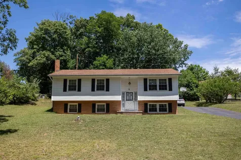 2513 Knollwood Drive Staunton VA 24401
