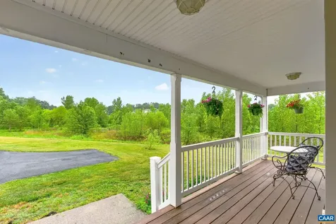 304 Grove Avenue Waynesboro VA 22980