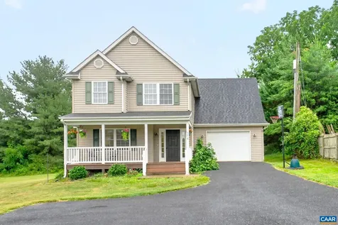 304 Grove Avenue Waynesboro VA 22980