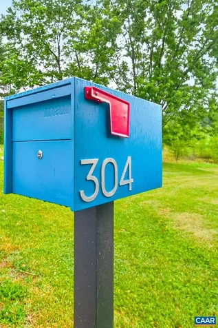304 Grove Avenue Waynesboro VA 22980