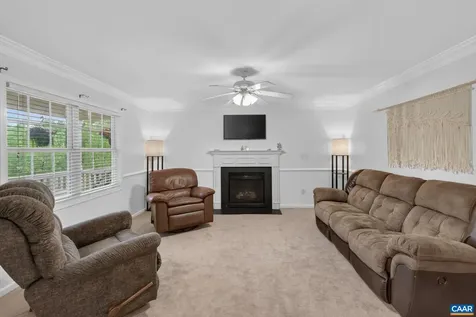 304 Grove Avenue Waynesboro VA 22980