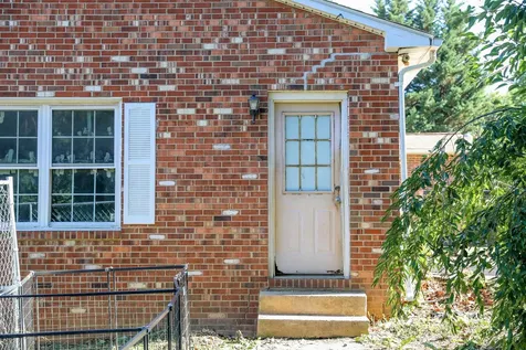 234 Montgomery Road Staunton VA 24401