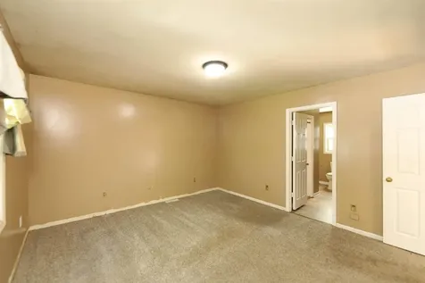 234 Montgomery Road Staunton VA 24401