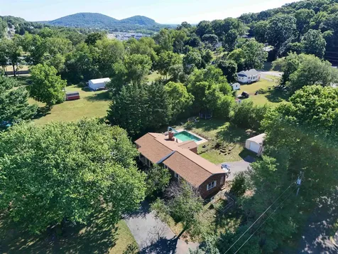 234 Montgomery Road Staunton VA 24401