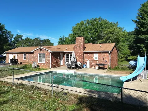 234 Montgomery Road Staunton VA 24401
