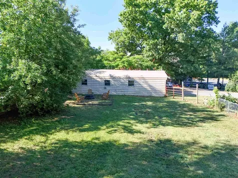 234 Montgomery Road Staunton VA 24401