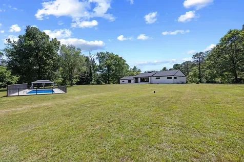 938 Ladd Road Waynesboro VA 22980