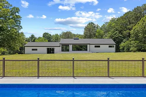 938 Ladd Road Waynesboro VA 22980