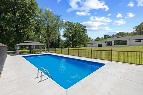 938 Ladd Road Waynesboro VA 22980