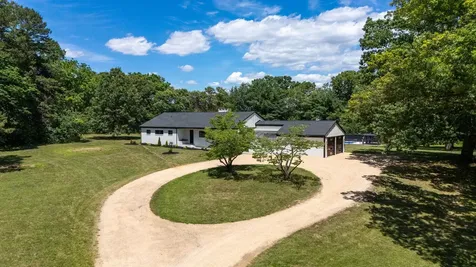938 Ladd Road Waynesboro VA 22980