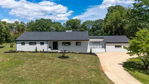 938 Ladd Road Waynesboro VA 22980