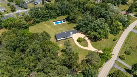 938 Ladd Road Waynesboro VA 22980
