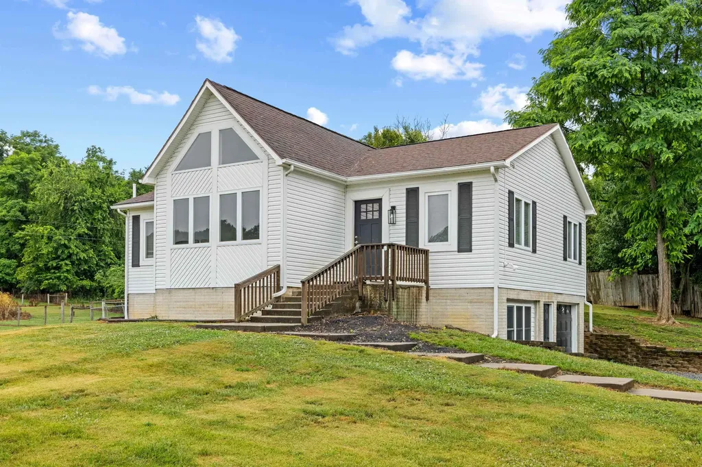 2425 Old Greenville Road Staunton VA 24401