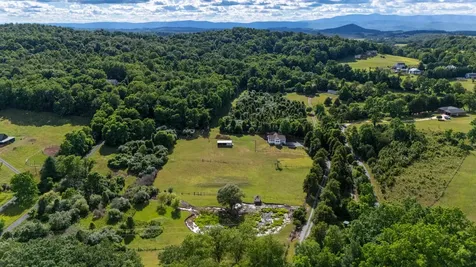 2425 Old Greenville Road Staunton VA 24401