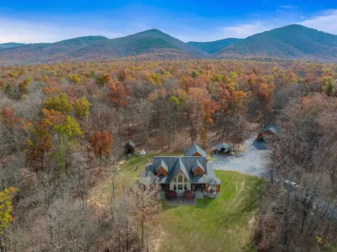 4851 Arrowpoint Drive Elkton VA 22827