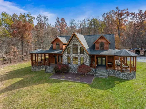 4851 Arrowpoint Drive Elkton VA 22827
