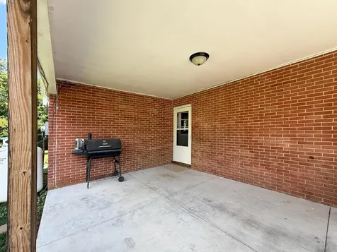 39 View Drive Stuarts Draft VA 24477