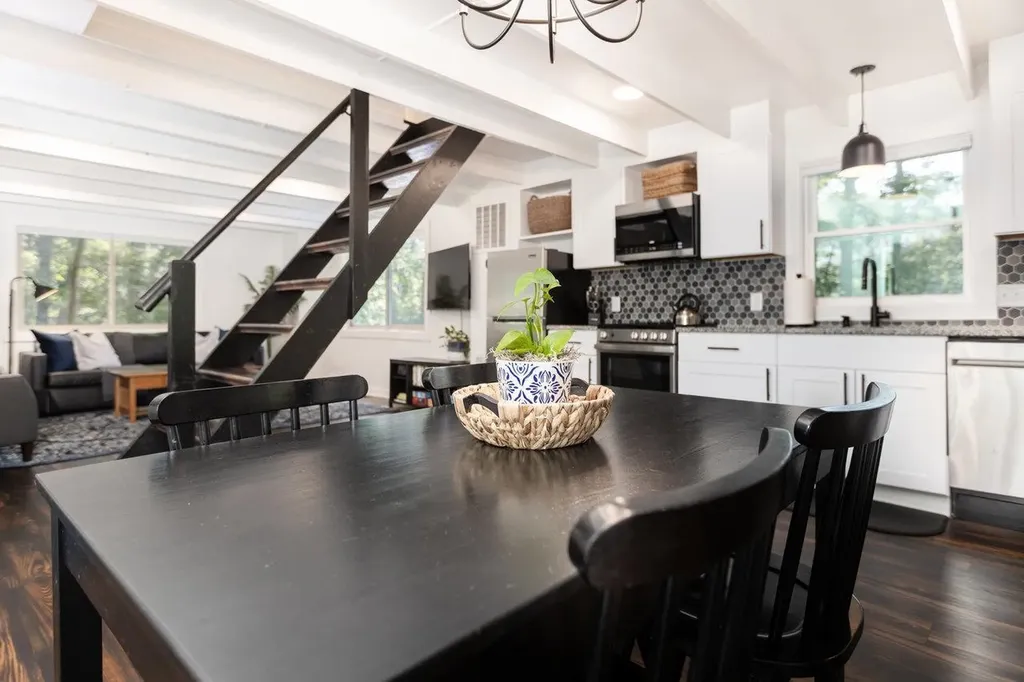 16184 Moonrise Lane Broadway VA 22815