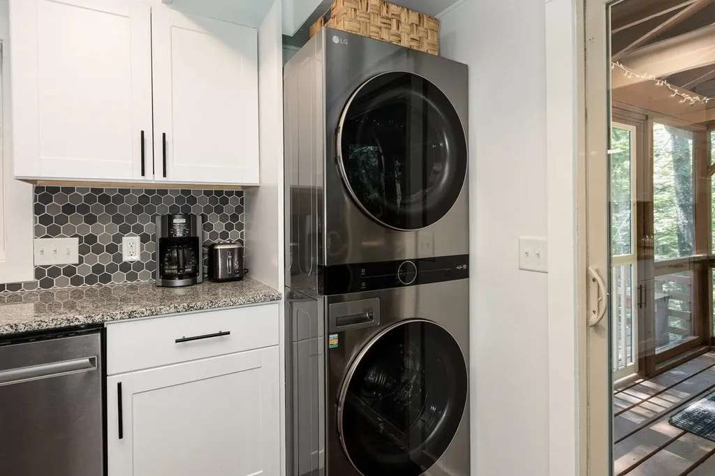 16184 Moonrise Lane Broadway VA 22815