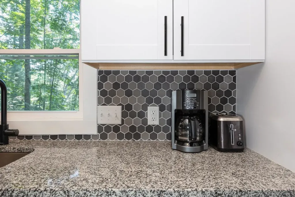 16184 Moonrise Lane Broadway VA 22815