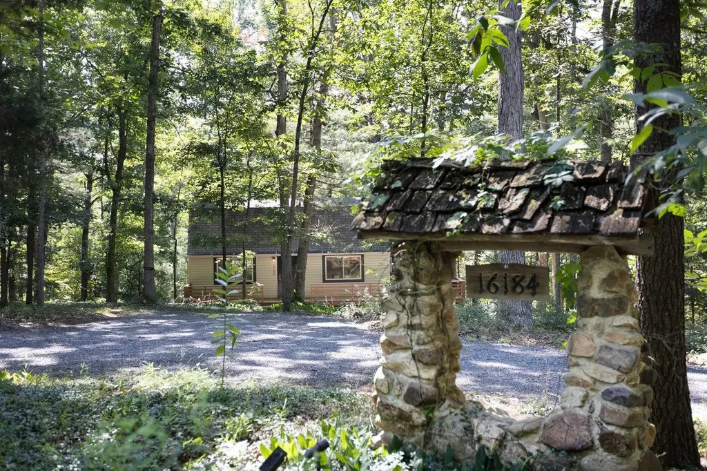 16184 Moonrise Lane Broadway VA 22815