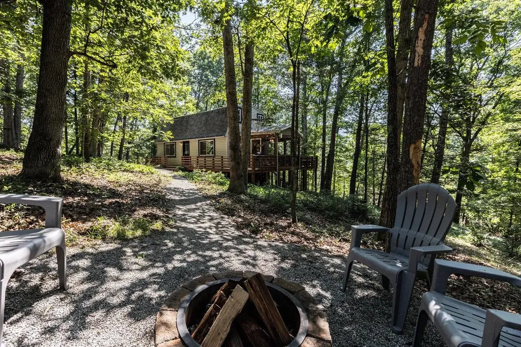 16184 Moonrise Lane Broadway VA 22815