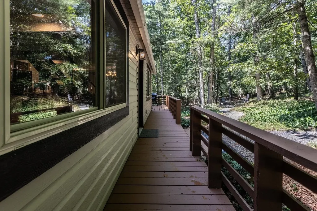 16184 Moonrise Lane Broadway VA 22815