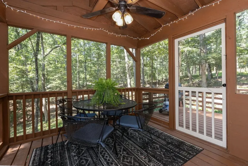 16184 Moonrise Lane Broadway VA 22815