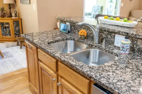 105 Midvale Crossing Staunton VA 24401