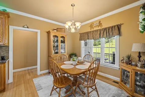 105 Midvale Crossing Staunton VA 24401