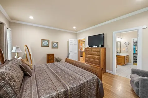 105 Midvale Crossing Staunton VA 24401