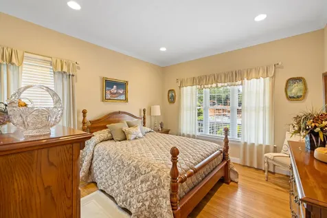 105 Midvale Crossing Staunton VA 24401