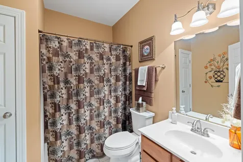 105 Midvale Crossing Staunton VA 24401
