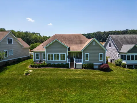 105 Midvale Crossing Staunton VA 24401