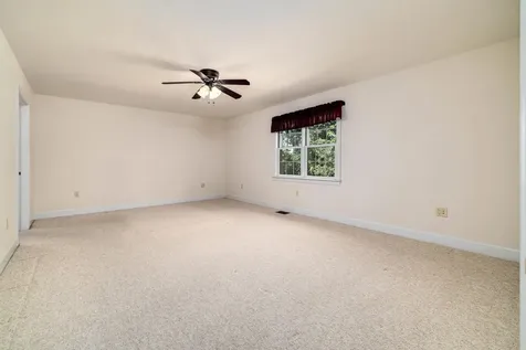 615 Kestrel Court Woodstock VA 22664