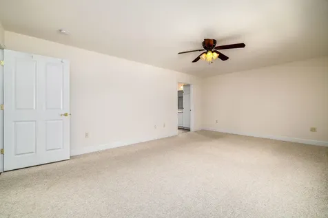 615 Kestrel Court Woodstock VA 22664