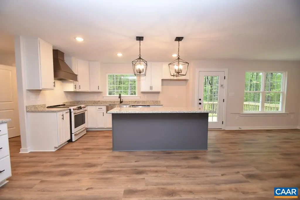 4628 Thomas Jefferson Parkway Palmyra VA 22963