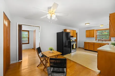 2403 Bare Street Staunton VA 24401