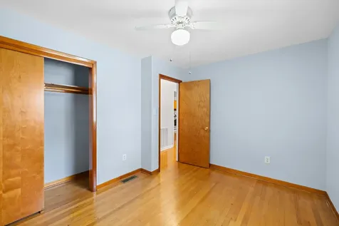 2403 Bare Street Staunton VA 24401