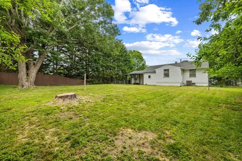 2403 Bare Street Staunton VA 24401