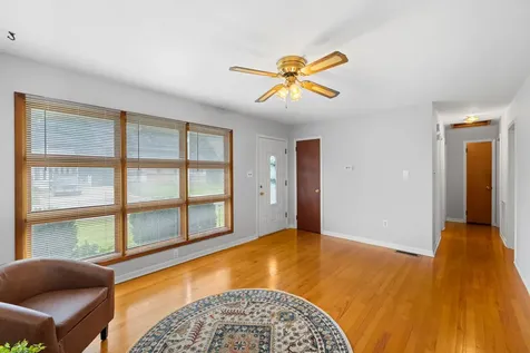 2403 Bare Street Staunton VA 24401