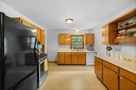 2403 Bare Street Staunton VA 24401