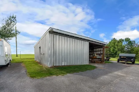 2737 Barrenridge Road Staunton VA 24401