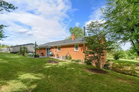 2737 Barrenridge Road Staunton VA 24401