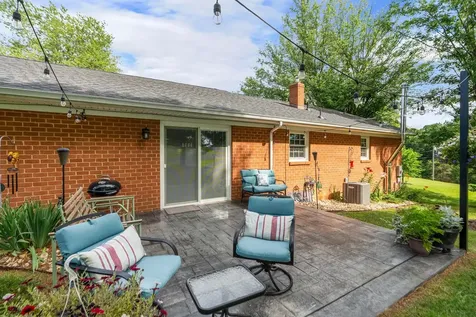 2737 Barrenridge Road Staunton VA 24401